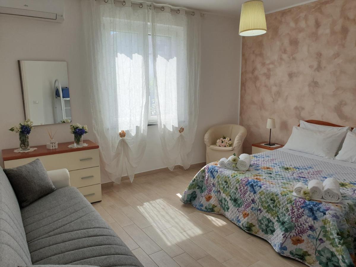 B&B Villa Rosa SantʼAntonio Abate Dış mekan fotoğraf