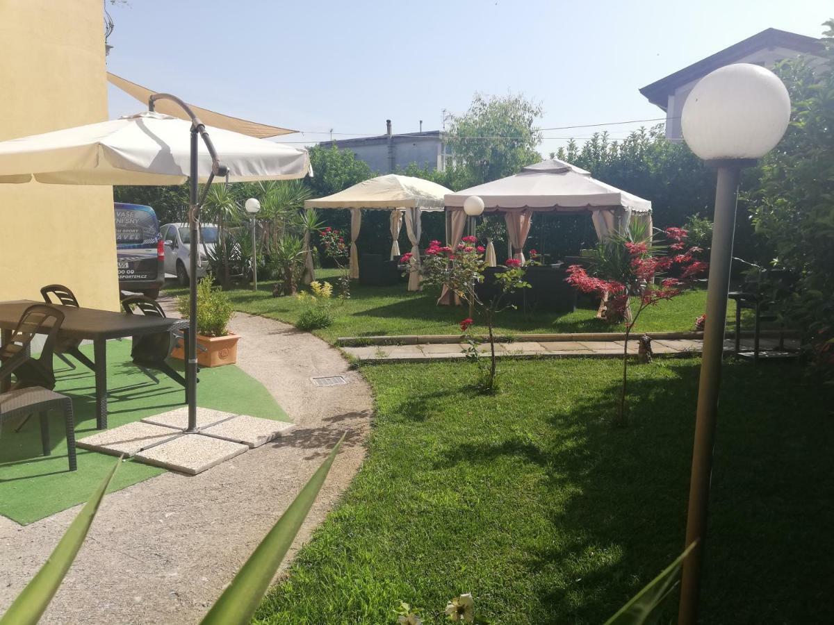 B&B Villa Rosa SantʼAntonio Abate Dış mekan fotoğraf